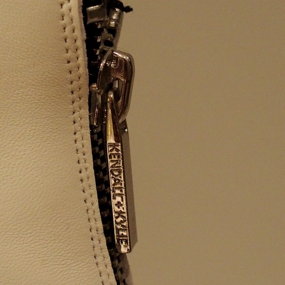 Kendal and Kylie Shoes 8.5 - Picture 4 of 4